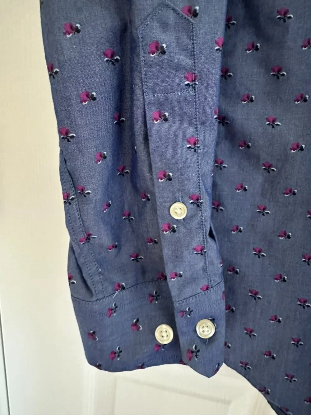 Banana Republic Dress Shirt Mens Medium Blue Floral Non-Iron Button Long Sleeve